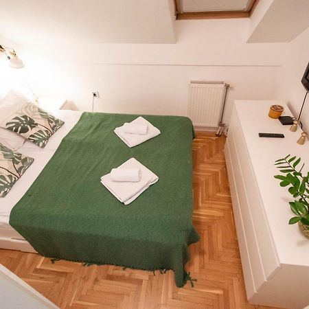 Spacious 1-bedroom apartment Novi Sad Buitenkant foto